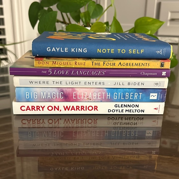 Other - 📚 Six Book Bundle 📚